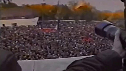 Песни за Черния Октомври в Москва през 1993 г.