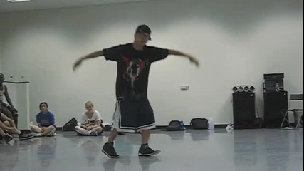 Танцьор - Mike Song!!! Танцува По Ритъма На Песен 