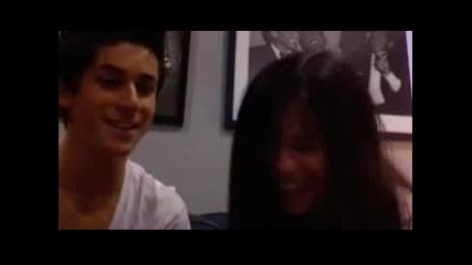 Selena and David Henrie.burnin up :d 