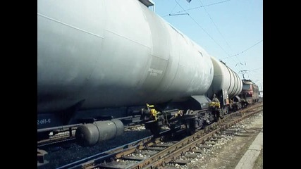 Товарен влак начело 45 166 