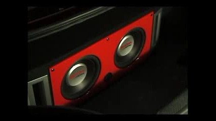 Две мощни десетки правят лудница на песента Put on.mp3