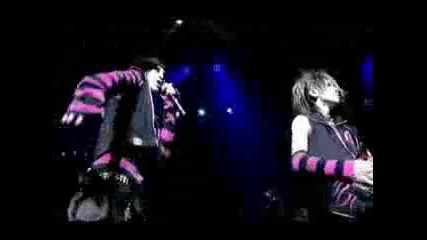 Boys and Girls Live Lm.c 