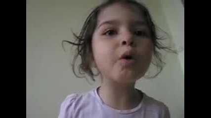 Момиче Прави *beatbox*