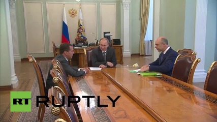 Russia: Putin meets Medvedev and Siluanov to discuss 2016 budget