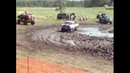 howies mud bog - Mud Bogg