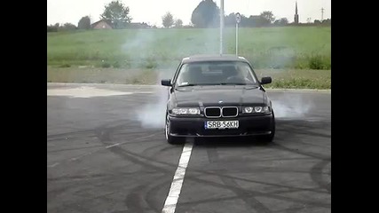 Bmw 323 