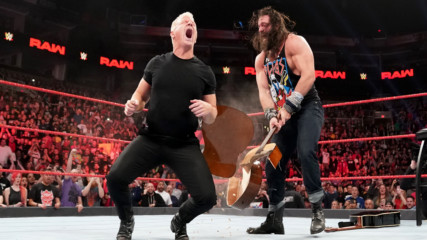 Elias bashes Jeff Jarrett and Road Dogg with guitars: Raw, Jan. 28, 2019