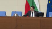 Явор Божанков се вживява като председател на Народното събрание