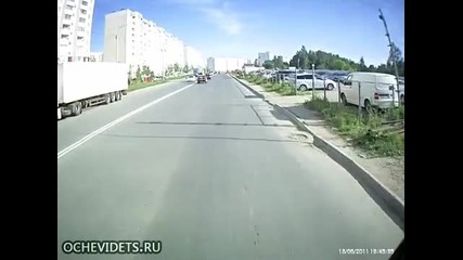 Пиян руснак на мотопед