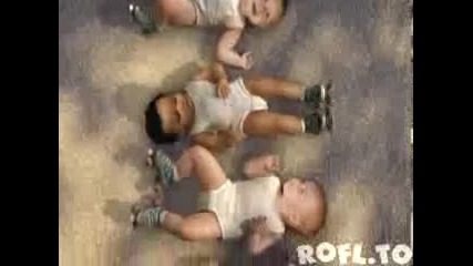 танцуващи бебета много смях