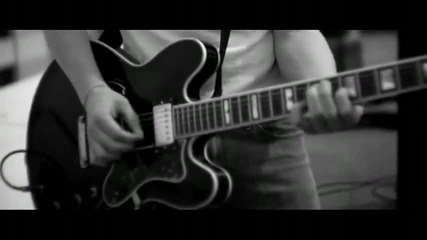 Tenth Avenue North - Love Is Here [ високо качество ]