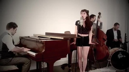 Зашеметяващ ретро кавър! - Call Me Maybe - Carly Rae Jepsen
