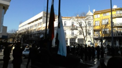 Вдигане на знамето на Република България, и химна, за празника на Бургас "никулден" 06 декември 2016