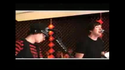 Simple Plan - Your Love Is A Lie(acoustic)