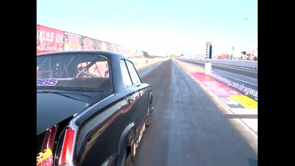 Plymouth Valiant 2000 коня