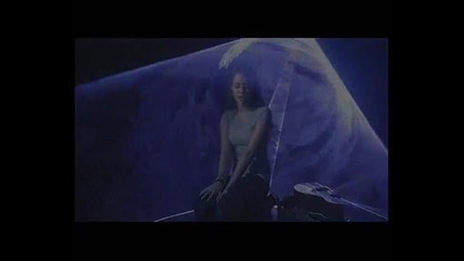 Miley Cyrus za konkyrsa na cveti 1