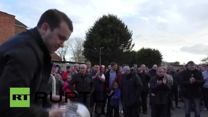 Великобритания: Феновете на Ливърпул протестират срещу новите цени на билетите