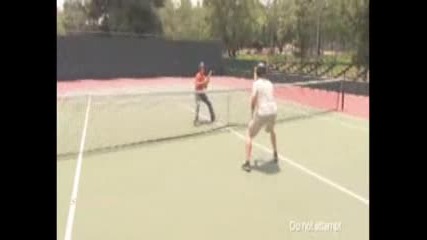Тенис с бейзболна бухалка 