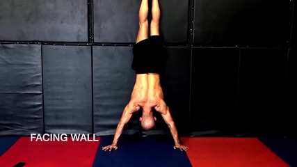 Calisthenics- стоеж на ръце към стена
