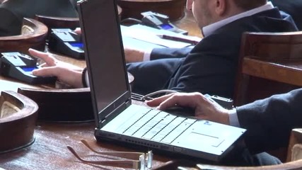 Единодушно: НС одобри въвеждането на еднодневни трудови договори