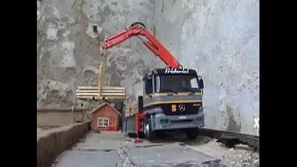Yo camion Rc Friderici avec grue hydraulique