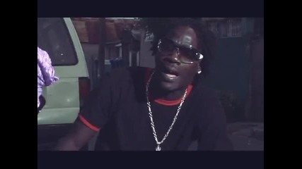 Smokie Benz ft. Josie Mel - Try Jah Love