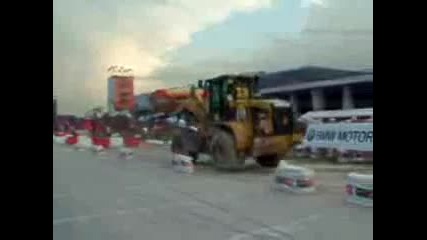 Lud Traktor