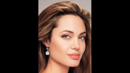 Анджелина Джоли ! 