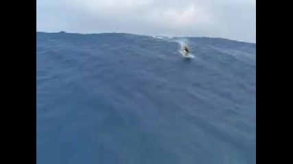 сърфиране върху цунами