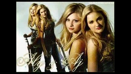 Aly and Aj ~~~ Jingle bell rock