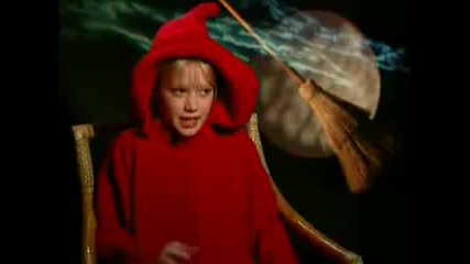 Hilary Duff on the set of Casper Meets Wendy {exclusive Video} 