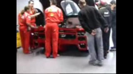 Ferrari Fxx в бокса на Monza ( супер машина )