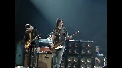 Aerosmith - Helter Skelter на живо с Ники Сикс Ван