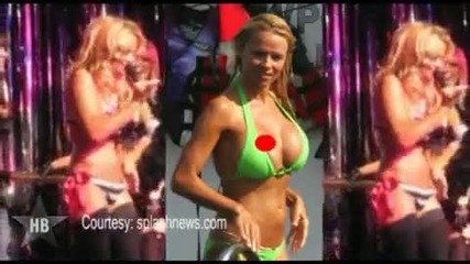 Pamela Anderson иска да я прикрият 