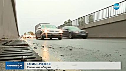 Авария затвори тунела на Лъвов мост в София