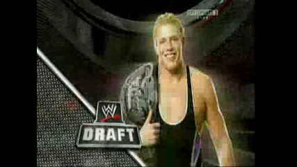 Wwe Draft Raw - Великия Кали побеждава и взима Си Ем Пънк в Smackdown