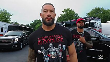 Roman Reigns arrives to SmackDown in style: SmackDown, Aug. 5, 2022