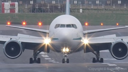 Пилот приземява успешно Boeing 767