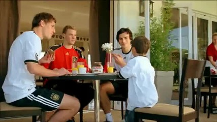 Реклама на Nutella с Neuer, Ozil, Hummels и Howedes 