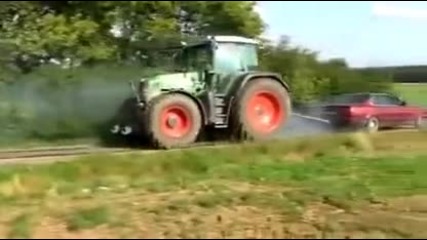 Трактор vs. Bmw