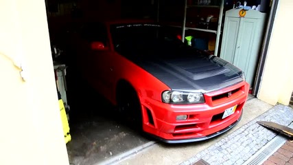 Червеният дявол Nissan Skyline R34