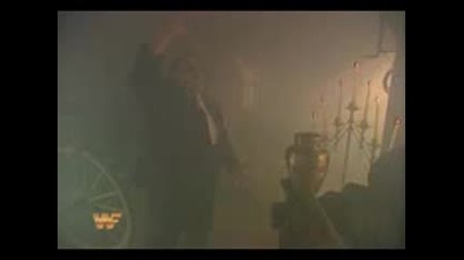 1993.12.18 Superstars - Paul Bearer & Undertaker creating a casket for Yokozuna 
