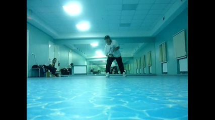 Кърти Много Луд ... Mr. Loonatick Freestyle