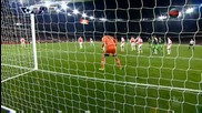 Суонси поведе отново на Арсенал, грешка на Чех