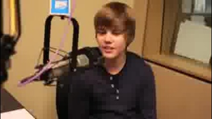 Justin Bieber interview (интервю) razkriva za gadjeto si i za purvata celuvka!!