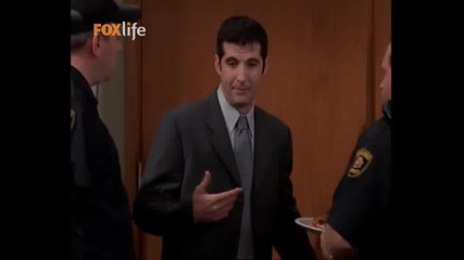 ДА , МИЛО Yes Dear сезон 2 епизод 3 Guarding Greg