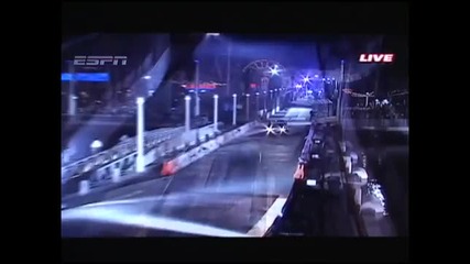 Travis Pastrana - Зрелищен скок с автомобил , световен рекорд 