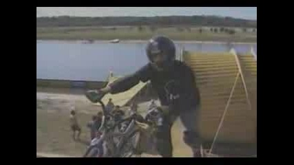 Jackass - Loop Bike