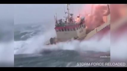 Top 10 Ships In Storm Videos