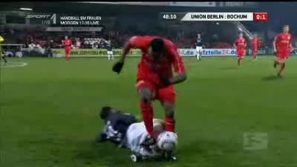 счупиха крак във Втора Бундеслига 